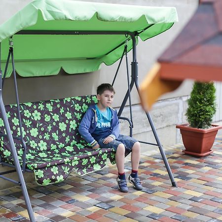 U Maksa Solochin Exterior foto