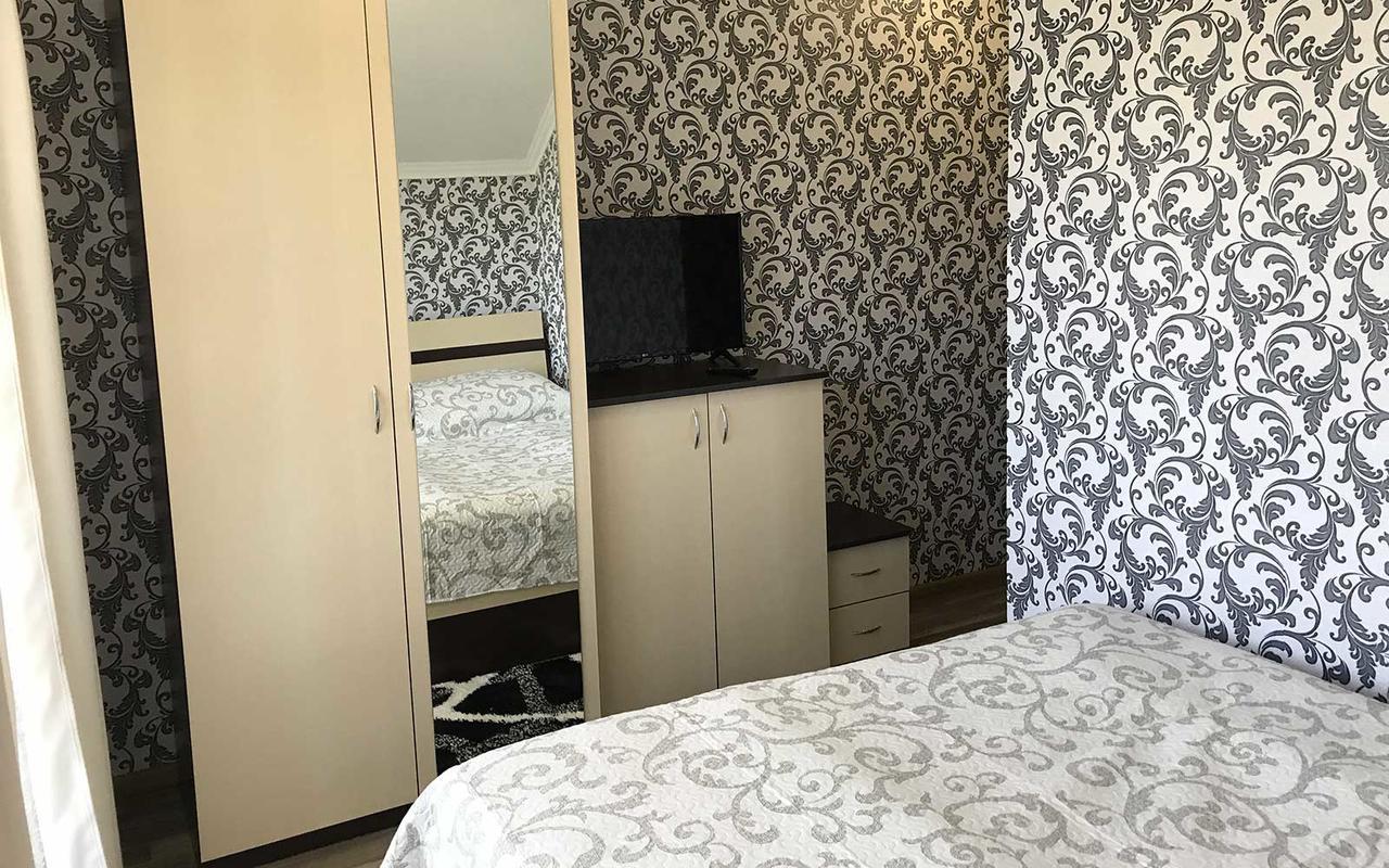U Maksa Solochin Exterior foto