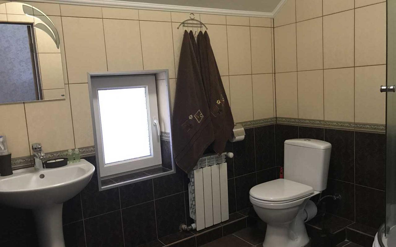 U Maksa Solochin Exterior foto