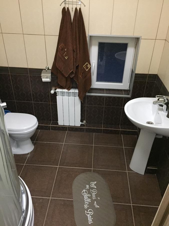 U Maksa Solochin Exterior foto