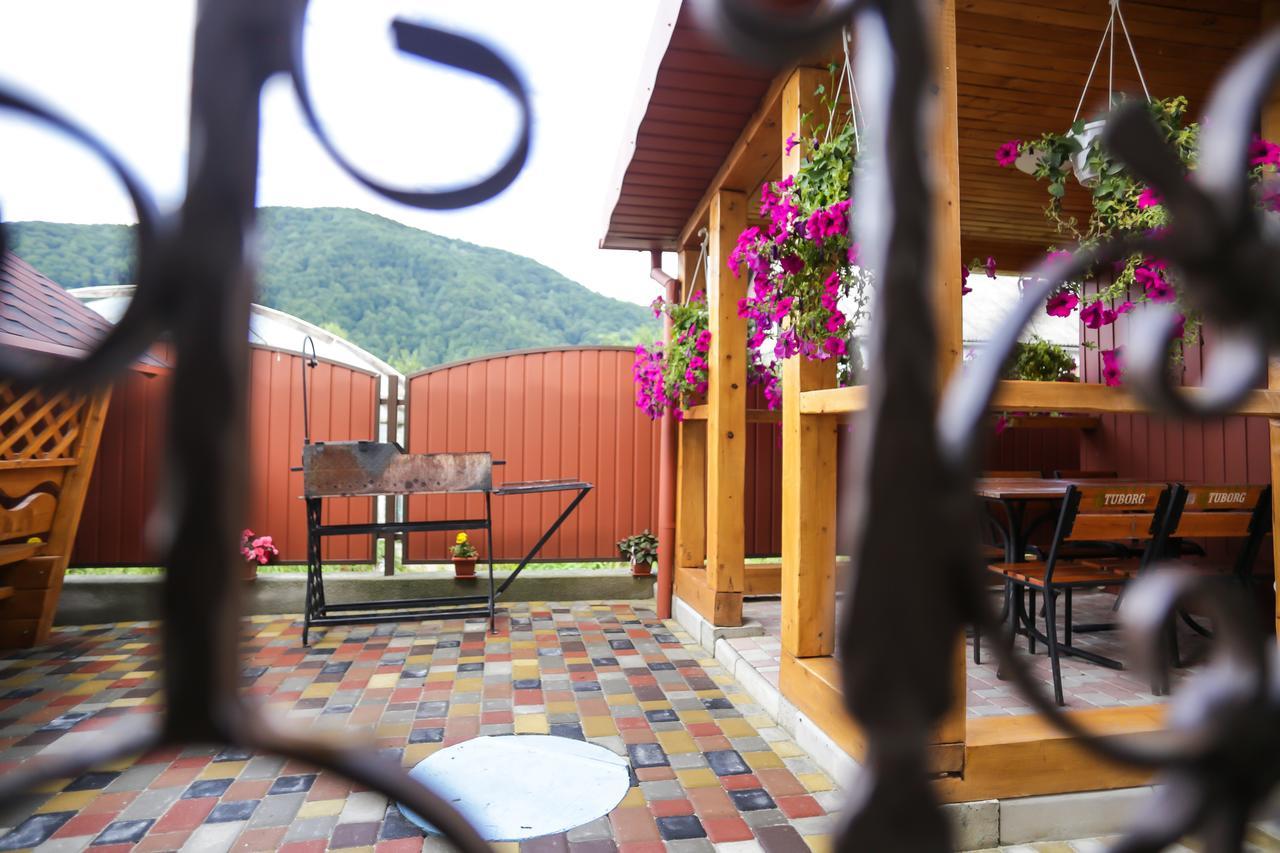 U Maksa Solochin Exterior foto