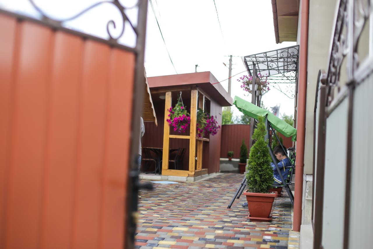 U Maksa Solochin Exterior foto