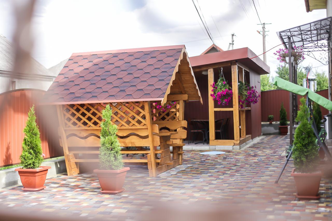 U Maksa Solochin Exterior foto